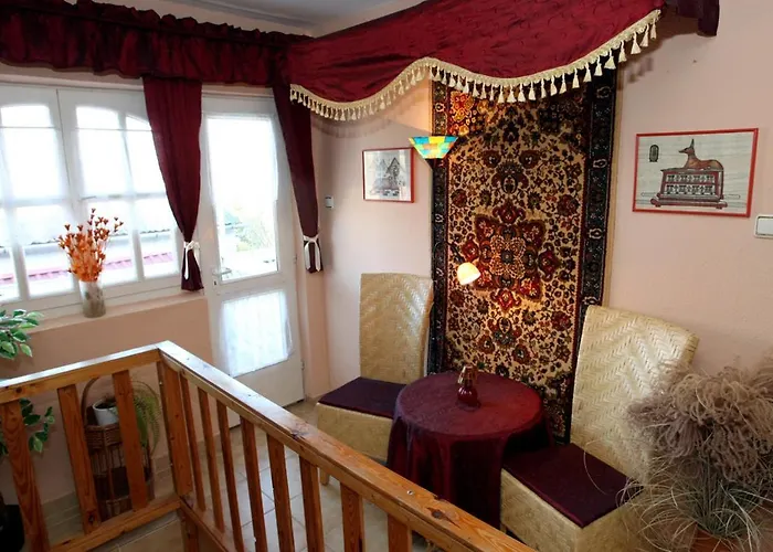 Castello Vendeg Es Apartmanhaz Eger