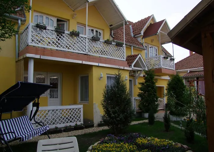 Apartament Castello Vendeg Es Apartmanhaz