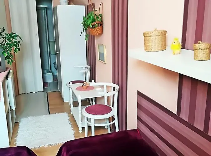 Castello Vendeg Es Apartmanhaz Eger
