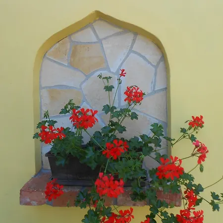 Διαμέρισμα Castello Vendeg Es Apartmanhaz Έγκερ