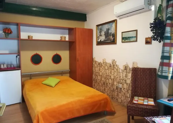 Castello Vendeg Es Apartmanhaz Appartement Eger