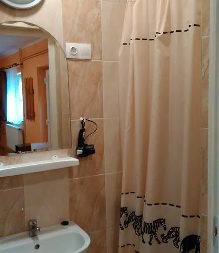 Castello Vendeg Es Apartmanhaz Appartement Eger